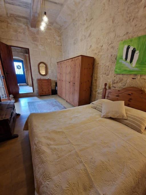 Cozy 1 Bedroom House In Iz-Żejtun 외부 사진