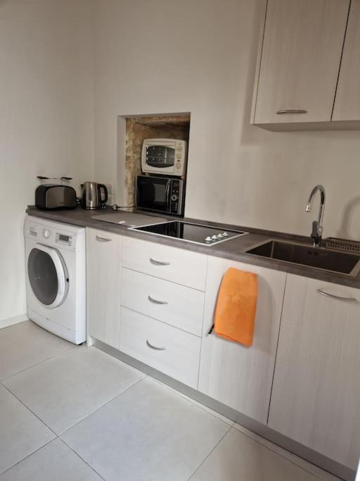 Cozy 1 Bedroom House In Iz-Żejtun 외부 사진