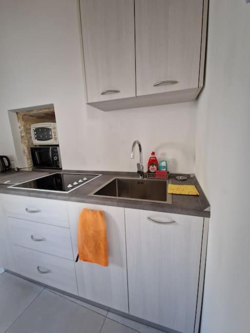 Cozy 1 Bedroom House In Iz-Żejtun 외부 사진